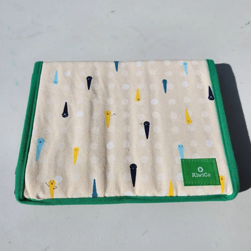 NEW KiwiCo. Kiwi Co. Pegboard Games Puzzles Travel Board Games Case Party